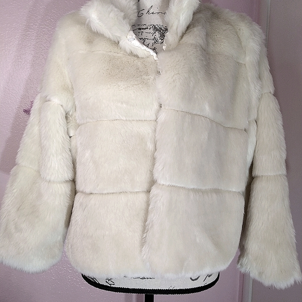Aldo Faux Fur Cream Colored Jacket Size L